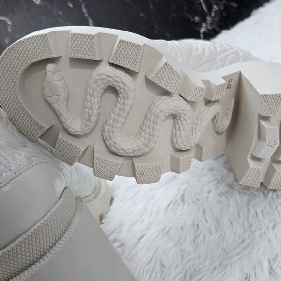 Gucci Calfskin G Rhombus Quilted Ankle Boots White 39.5G | 9.5 US - Picture 15 of 16